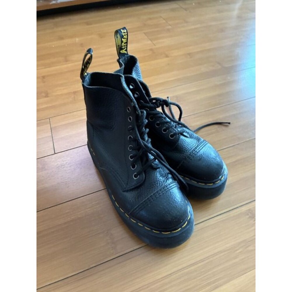 Dr Martens Women's Sinclair Leather Platform Boots Women's 6